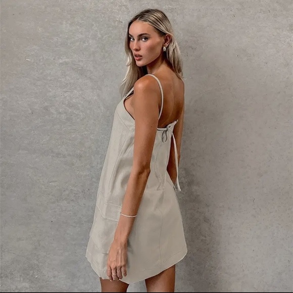 Relaxed-Fit Solid Color Halter Neck Nightdress - Picture 2 of 8